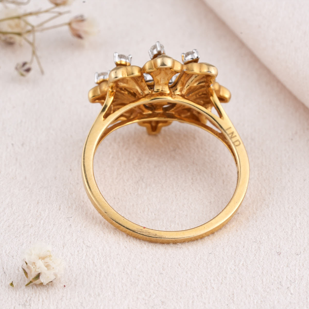 Facinate Diamond Ring