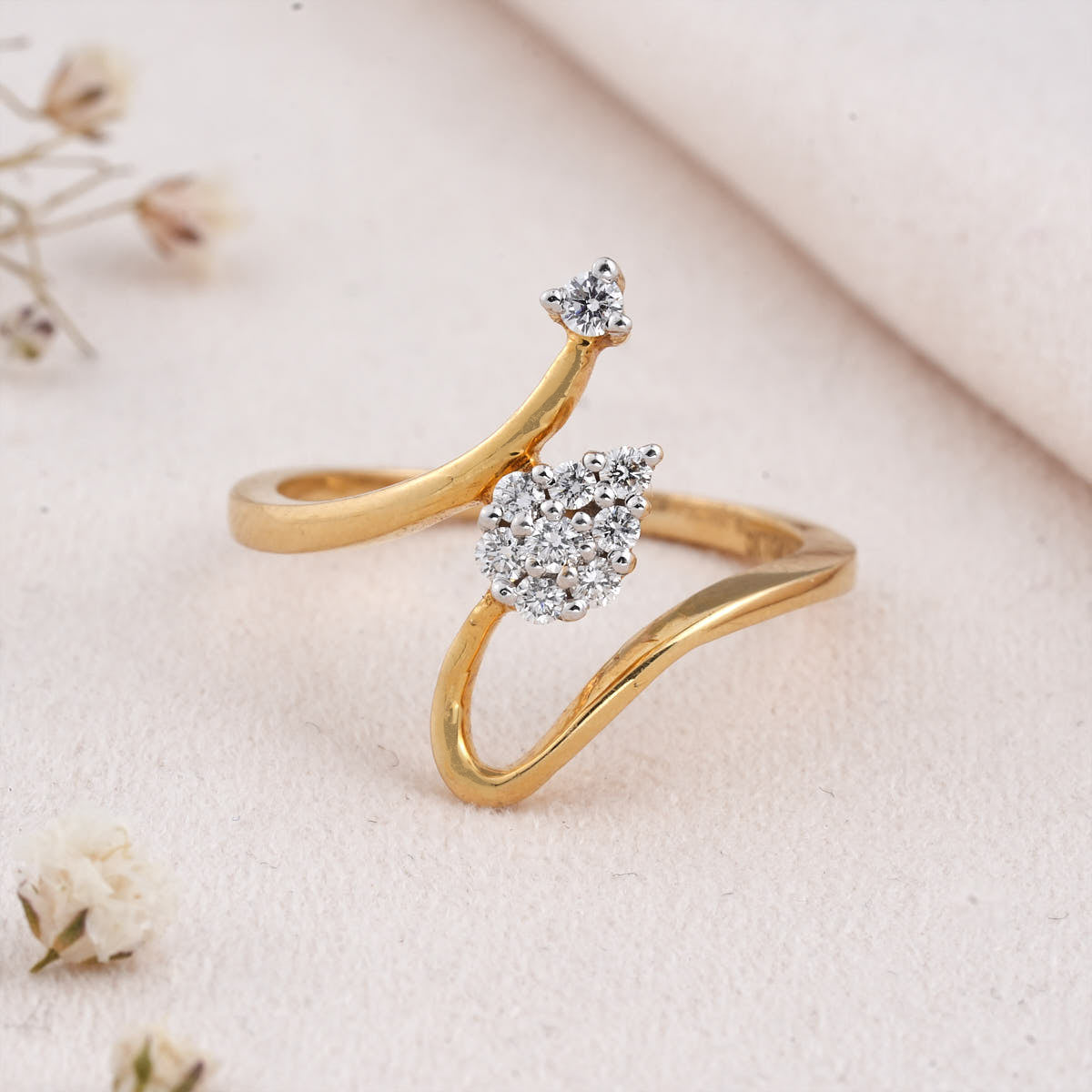 Unique Design Diamond Ring