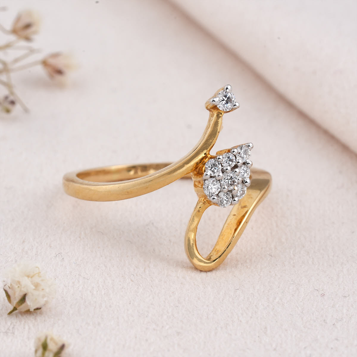 Unique Design Diamond Ring