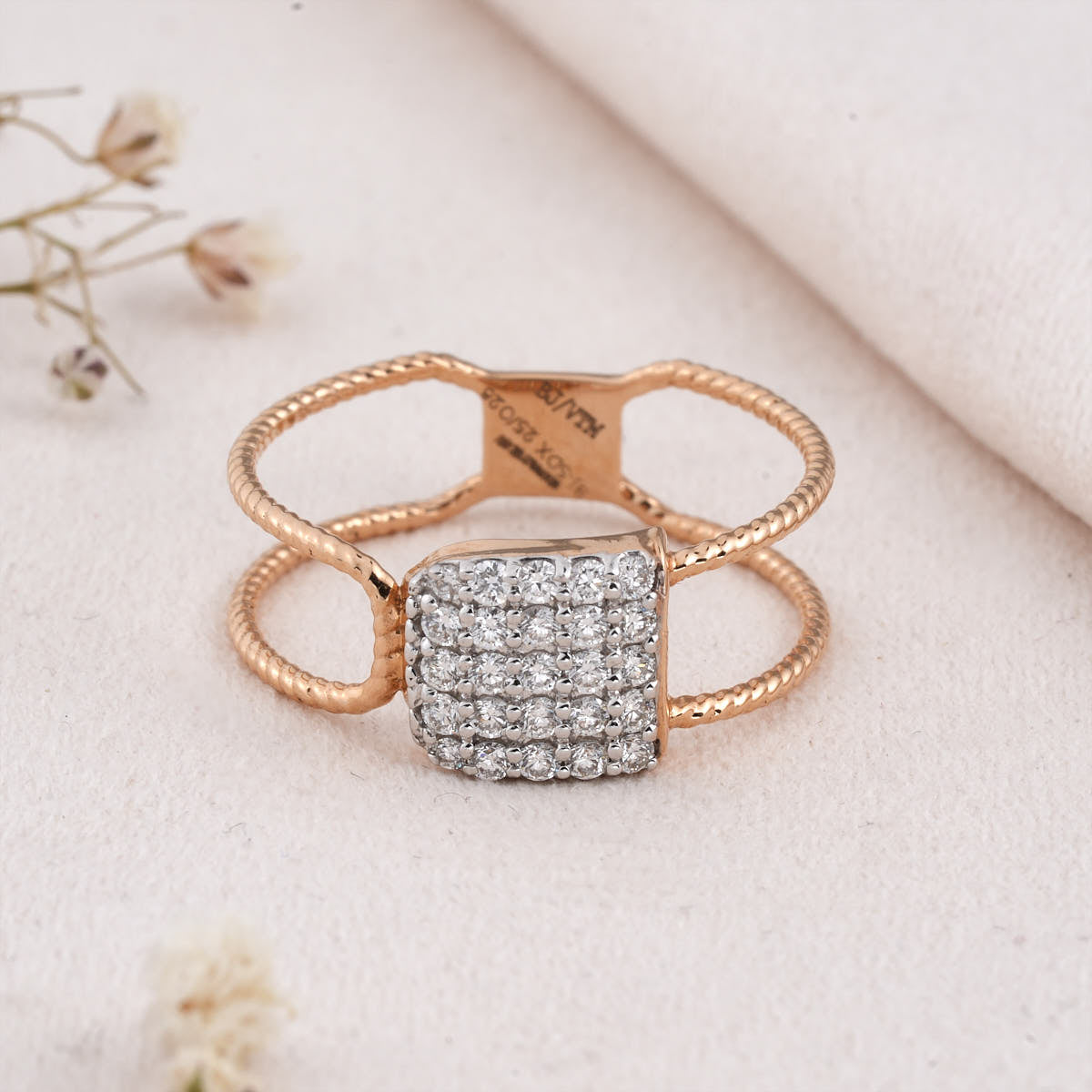 Elegance Diamond Ring
