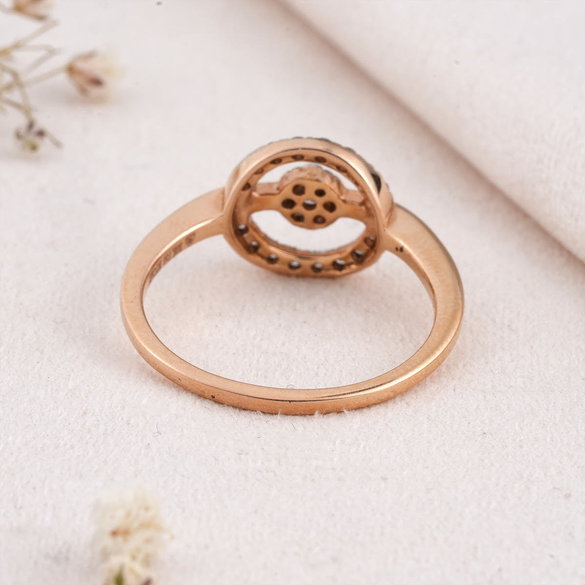 Elegance Diamond Ring