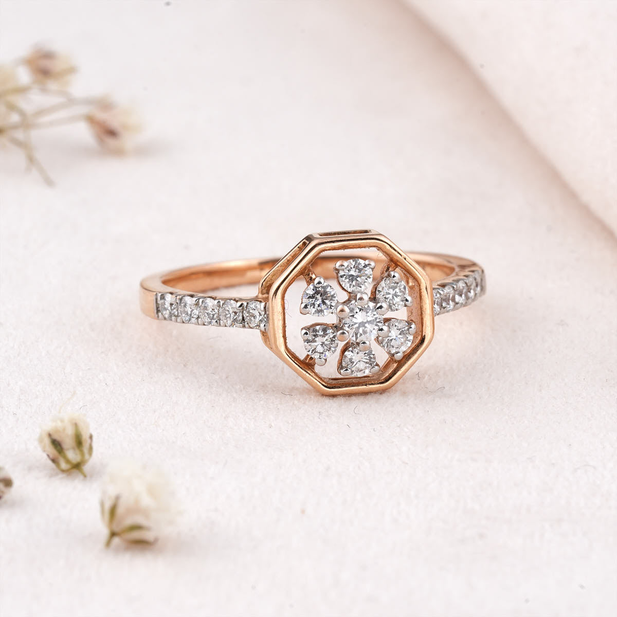 Zaara Diamond Ring