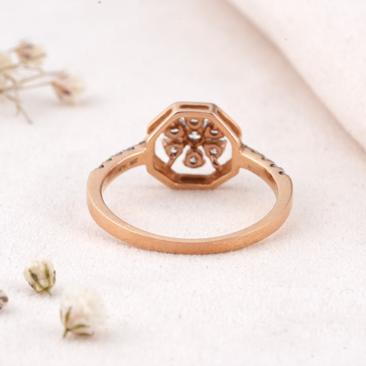 Zaara Diamond Ring