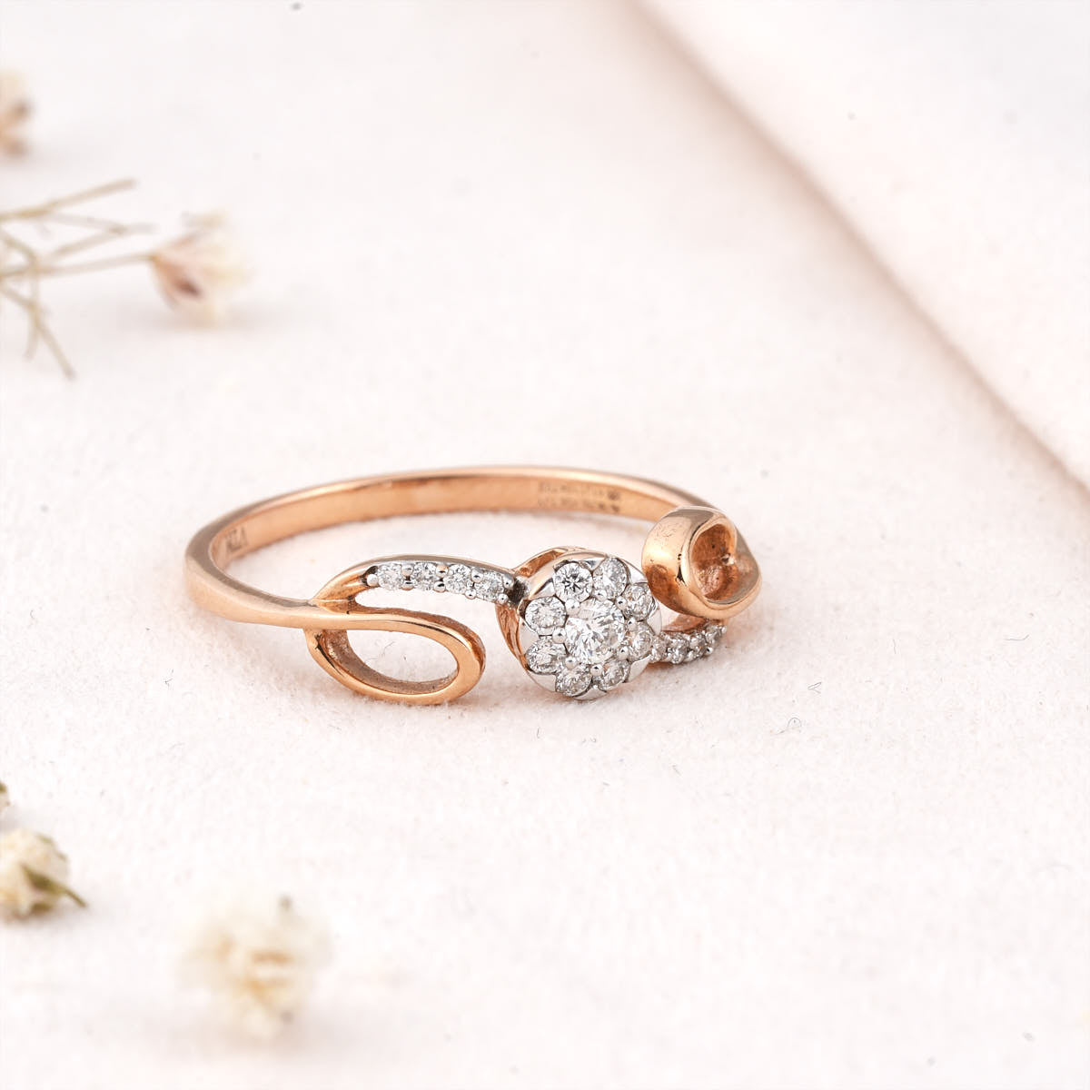 Amaze Diamond Ring