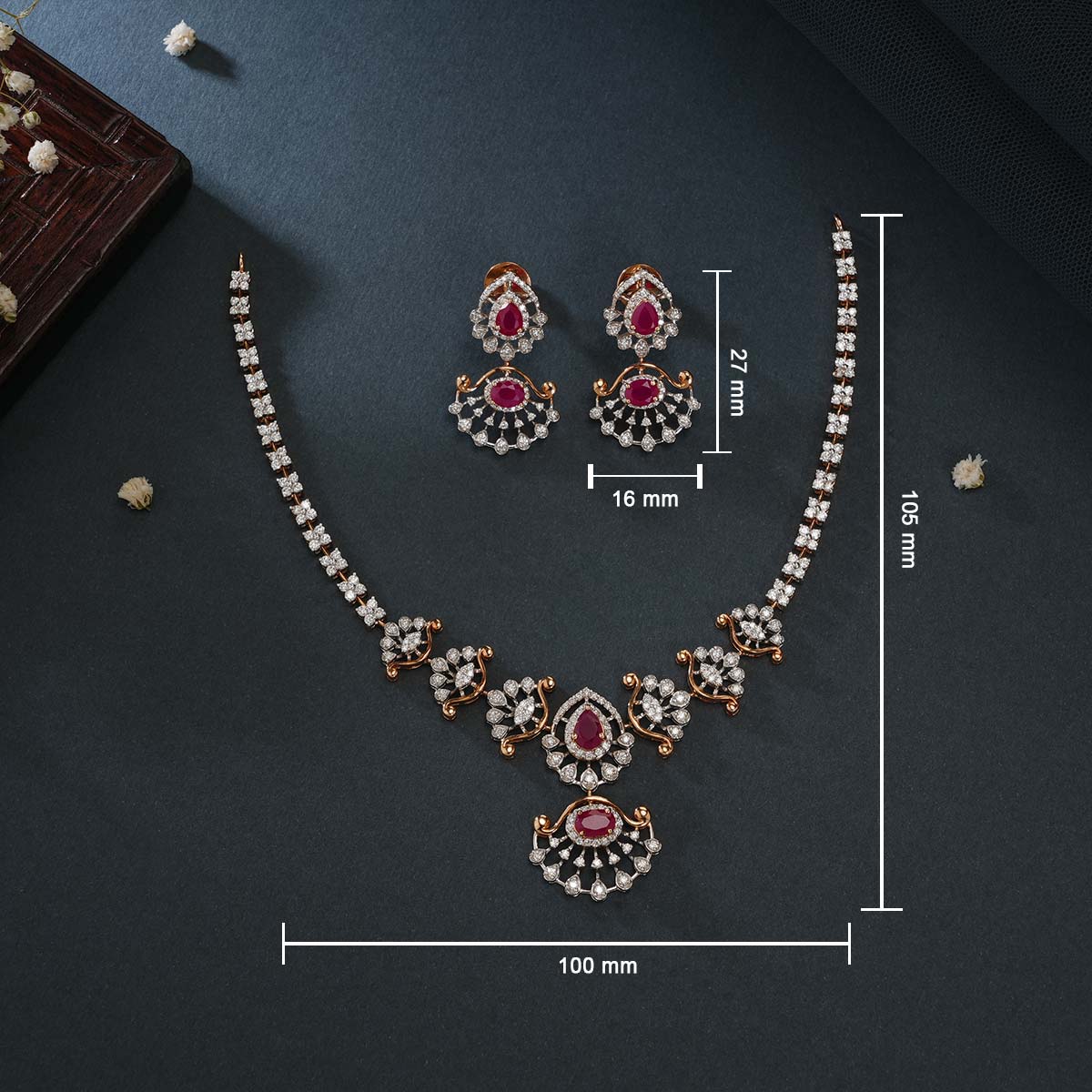 Aswaki Diamond Necklace Set