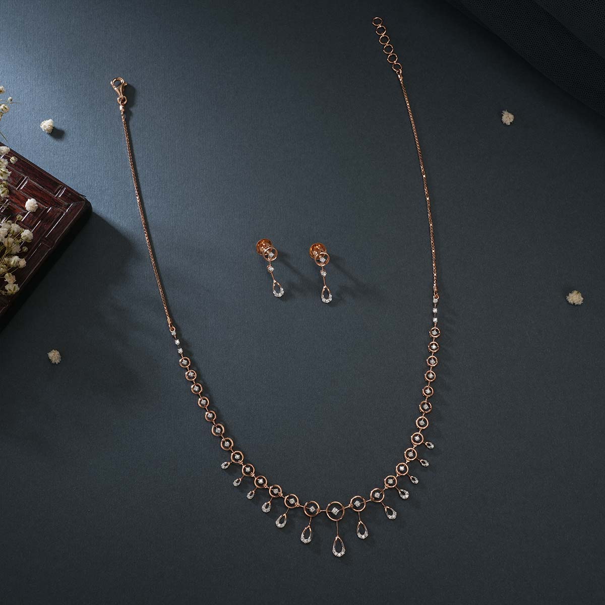 Navya Diamond Necklace Set