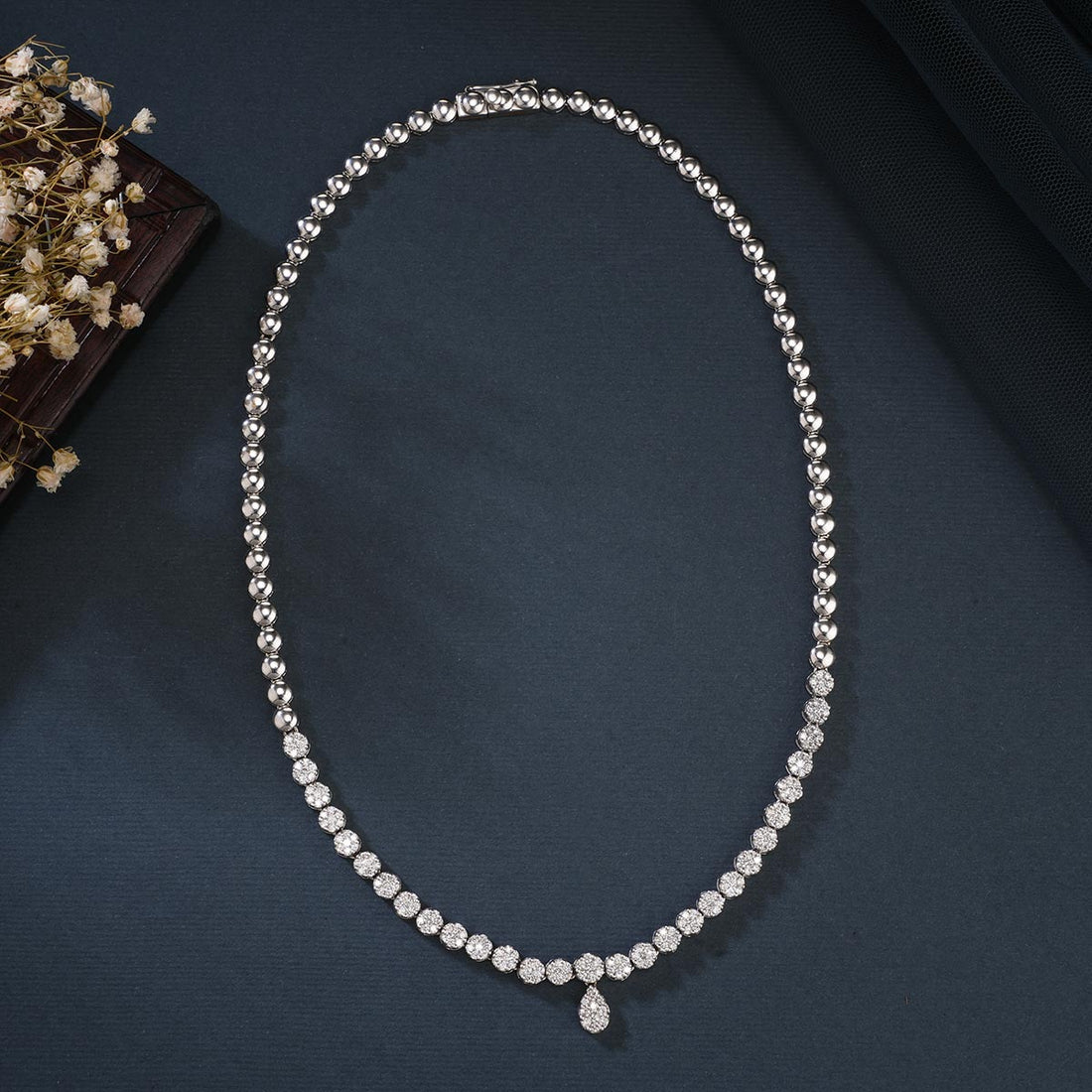 Aesthetic Diamond Short Necklace