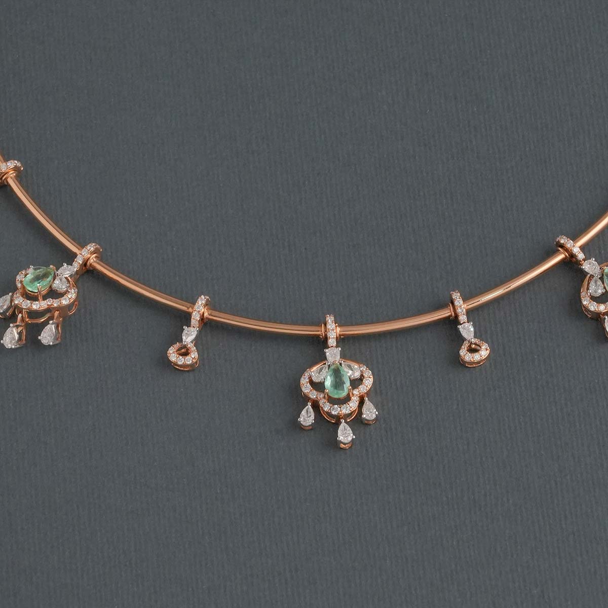 Trendy Look Diamond Short Necklace Set