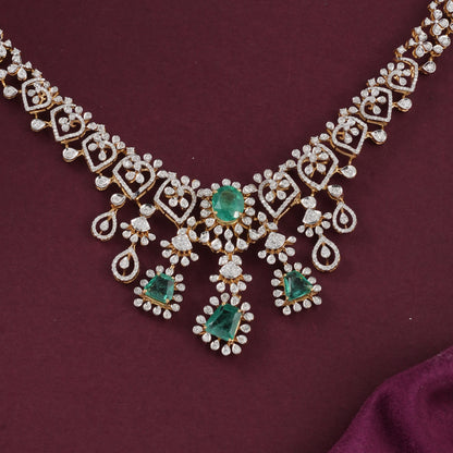 Luxurious Look Diamond Short Necklace