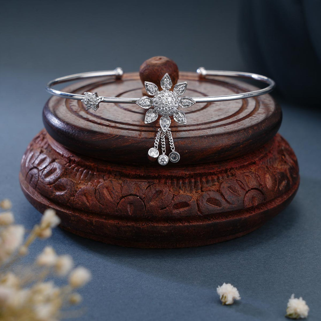 Daisy Diamond  Bracelet