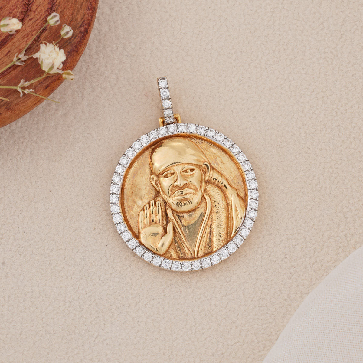 Saibaba Diamond Pendant