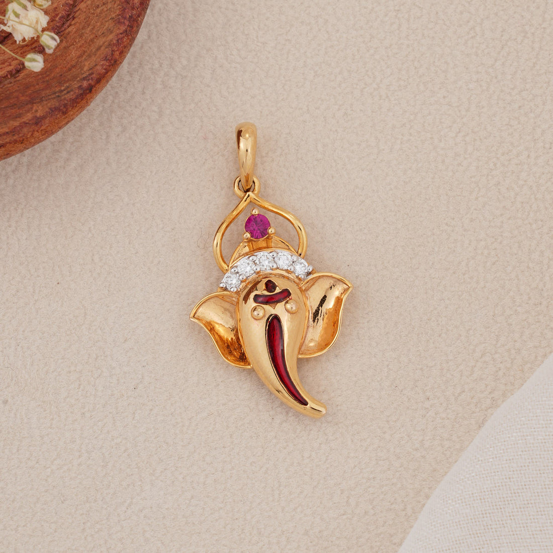 Vinayaga Diamond Pendant