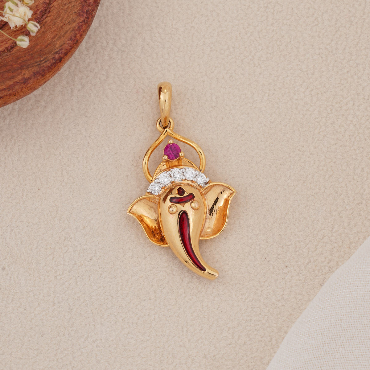 Vinayaga Diamond Pendant