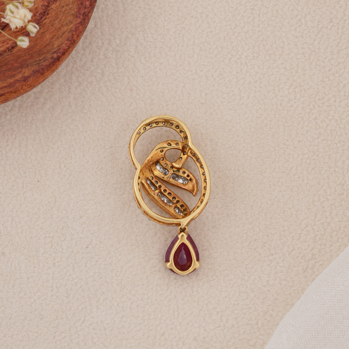 Facinate Diamond Pendant