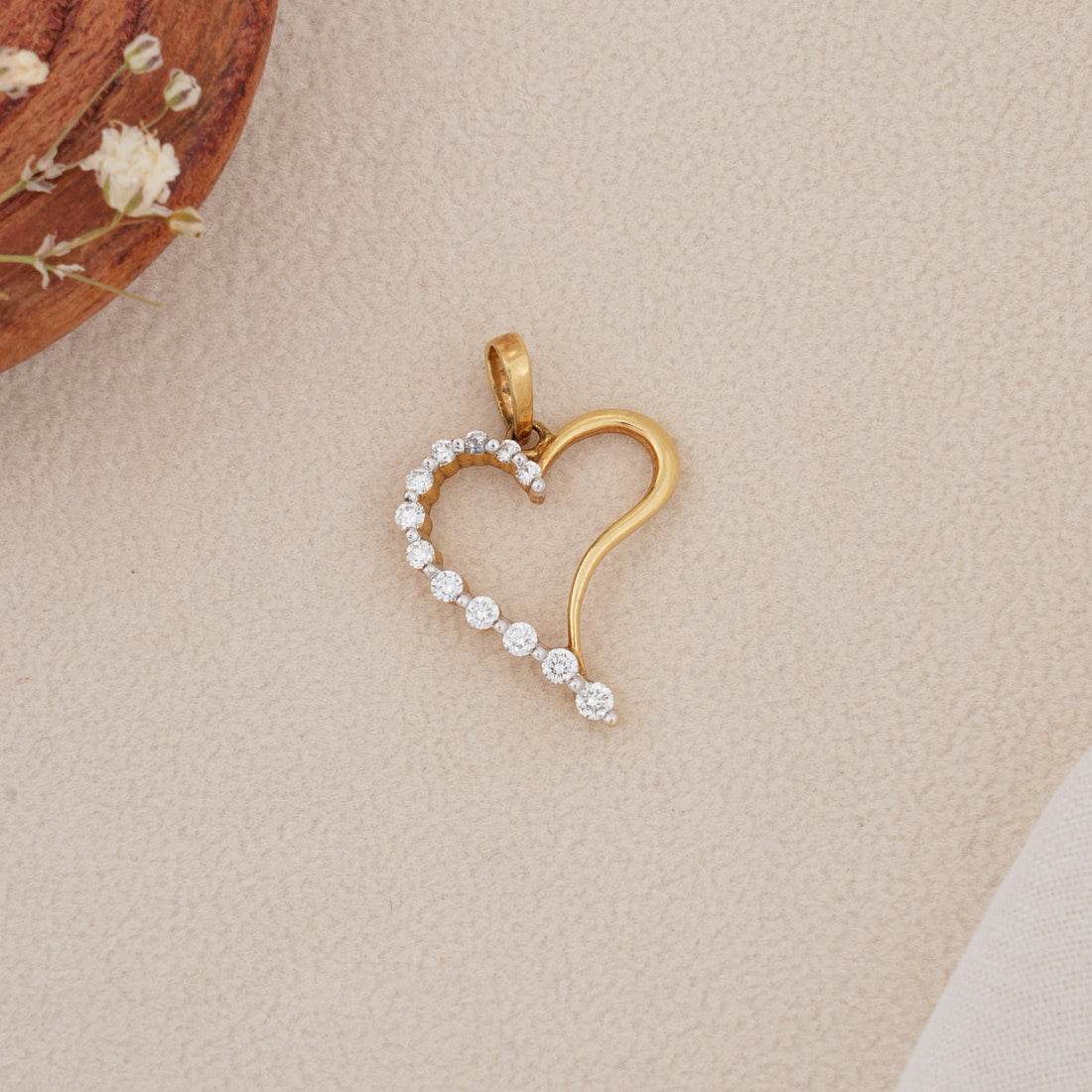 Cute Heart Diamond Pendant