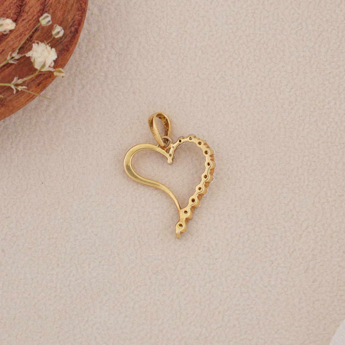 Cute Heart Diamond Pendant
