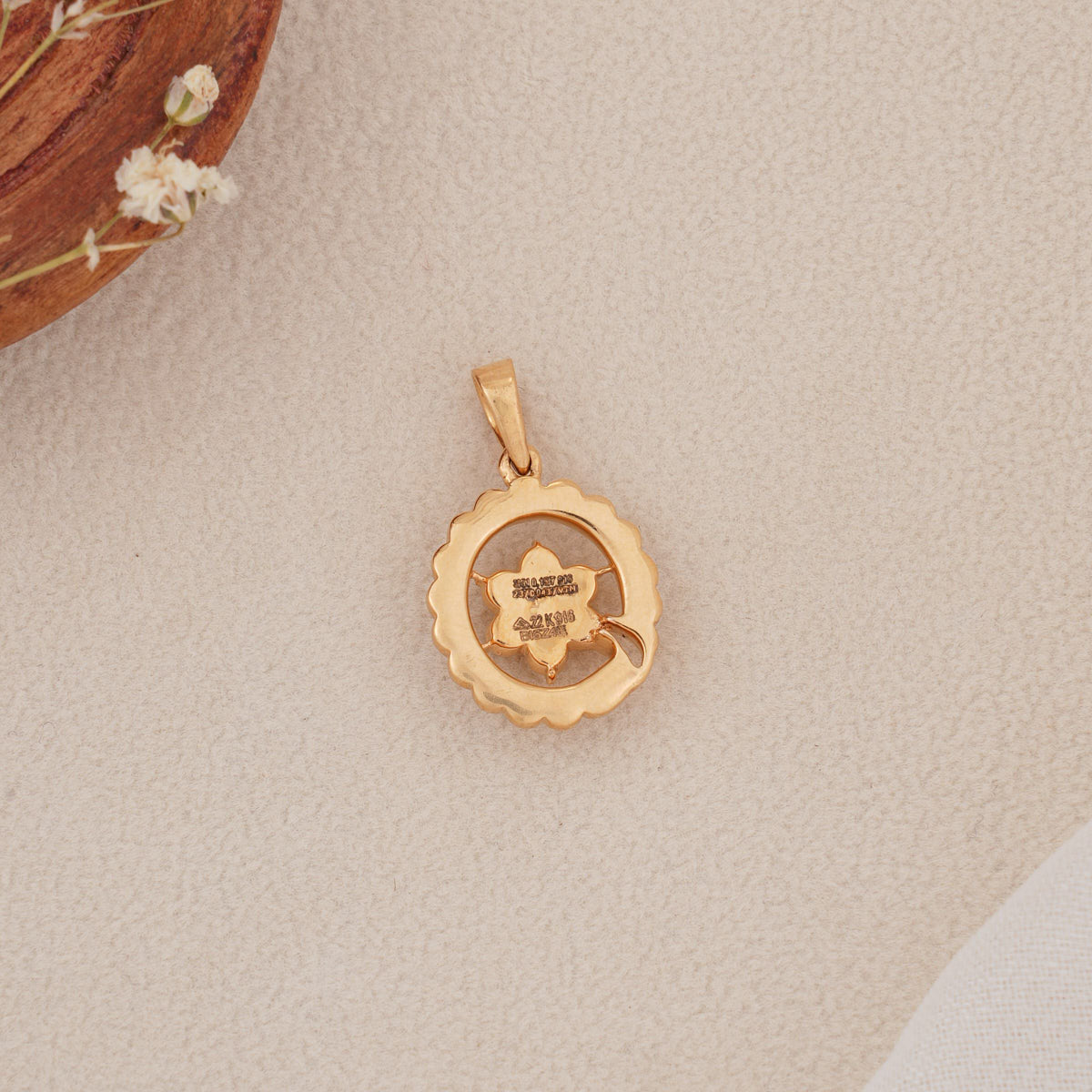 Meadow Shine Diamond Pendant