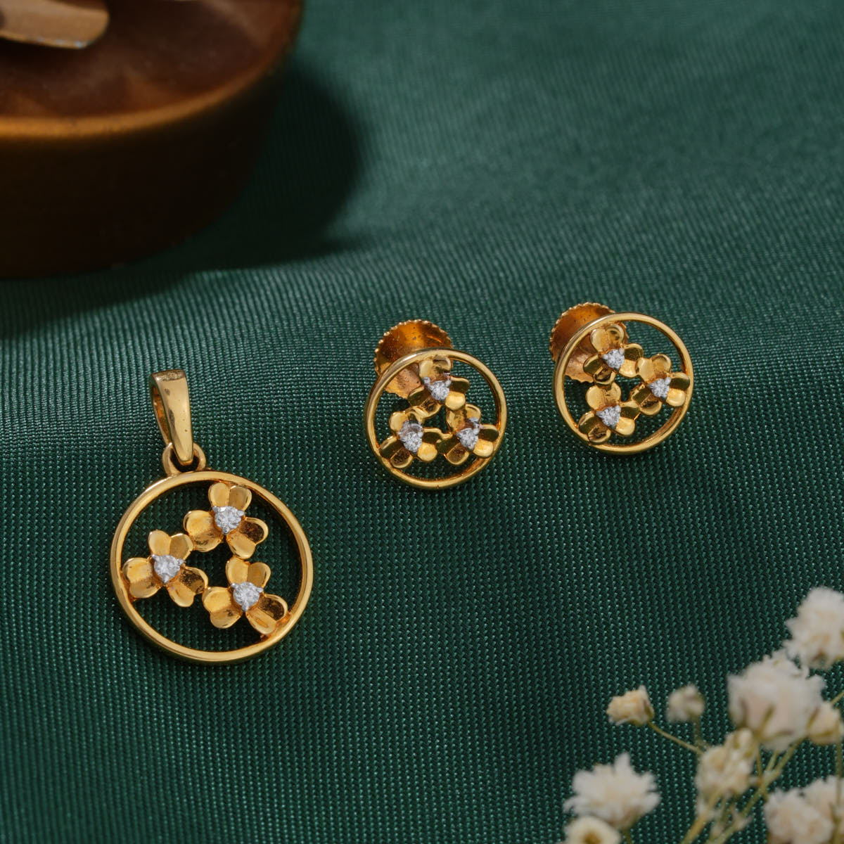 Charm Diamond Pendant Set