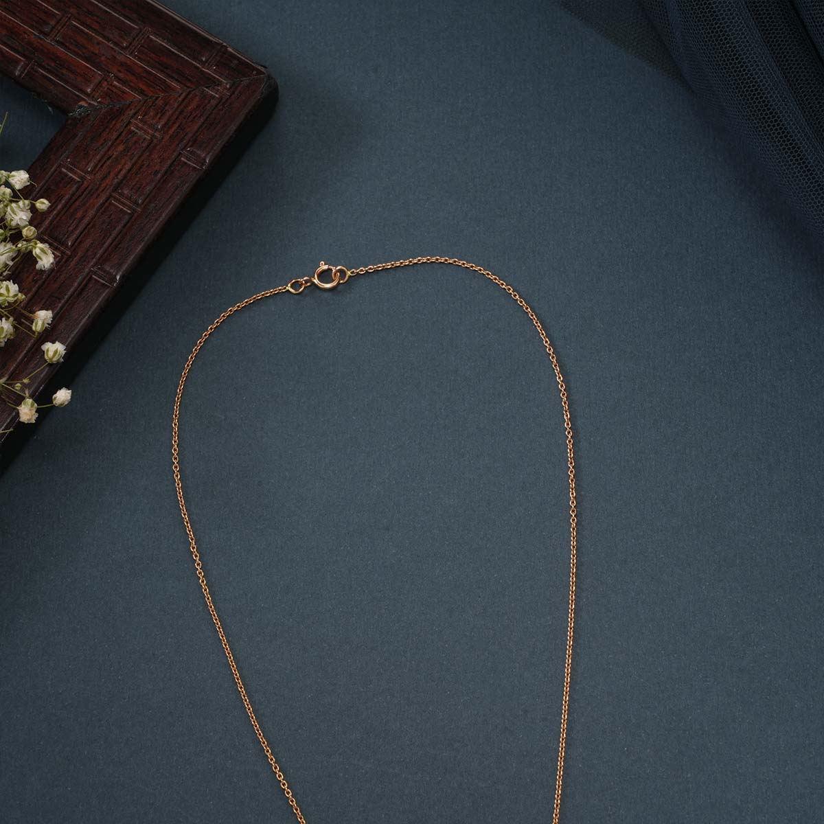 Floral Diamond Pendant Chain
