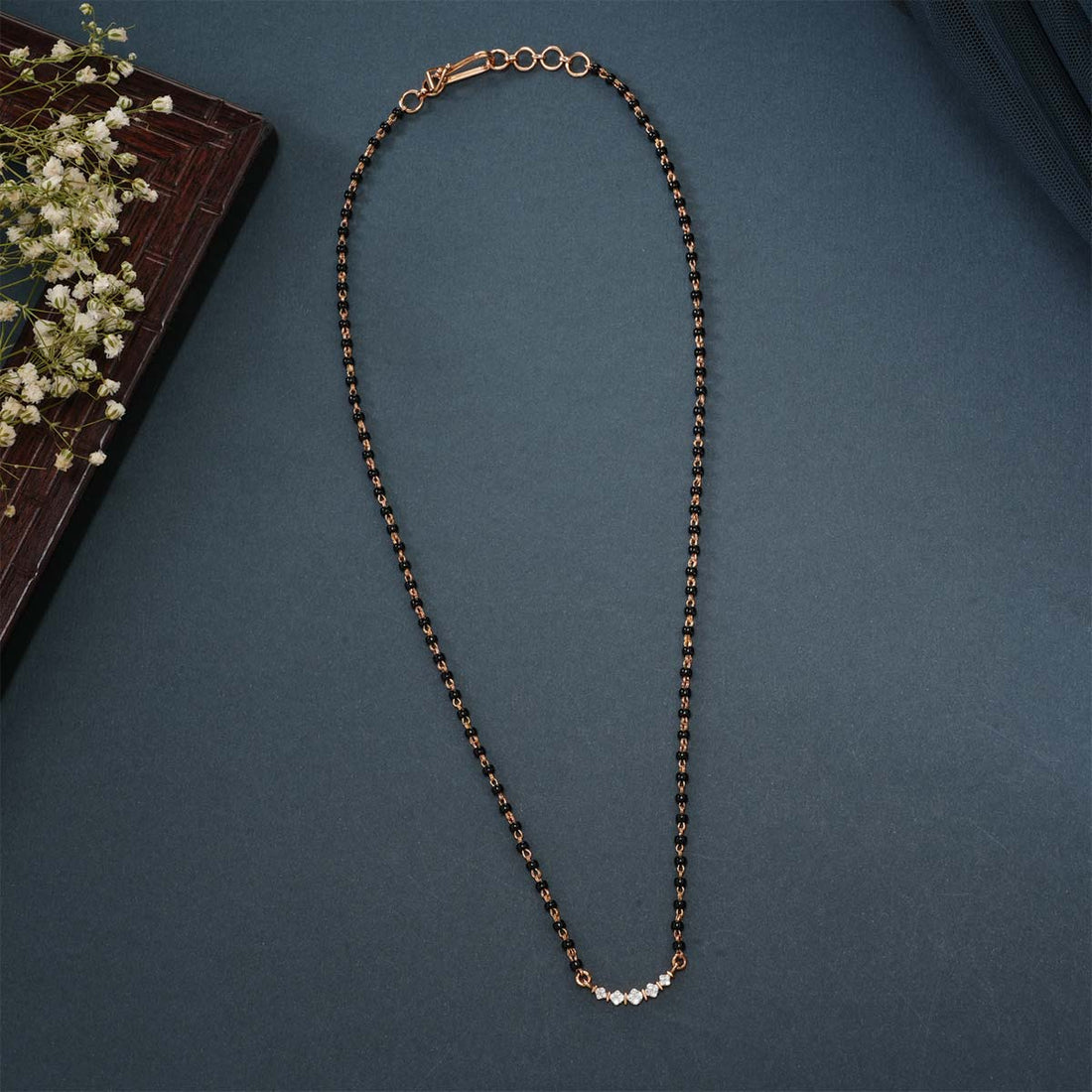 Blooming Diamond Chain