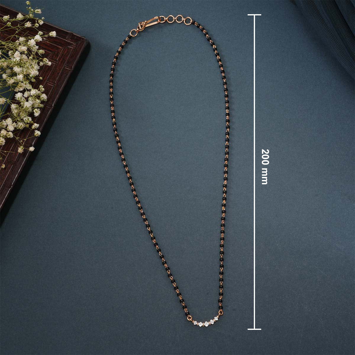 Blooming Diamond Chain