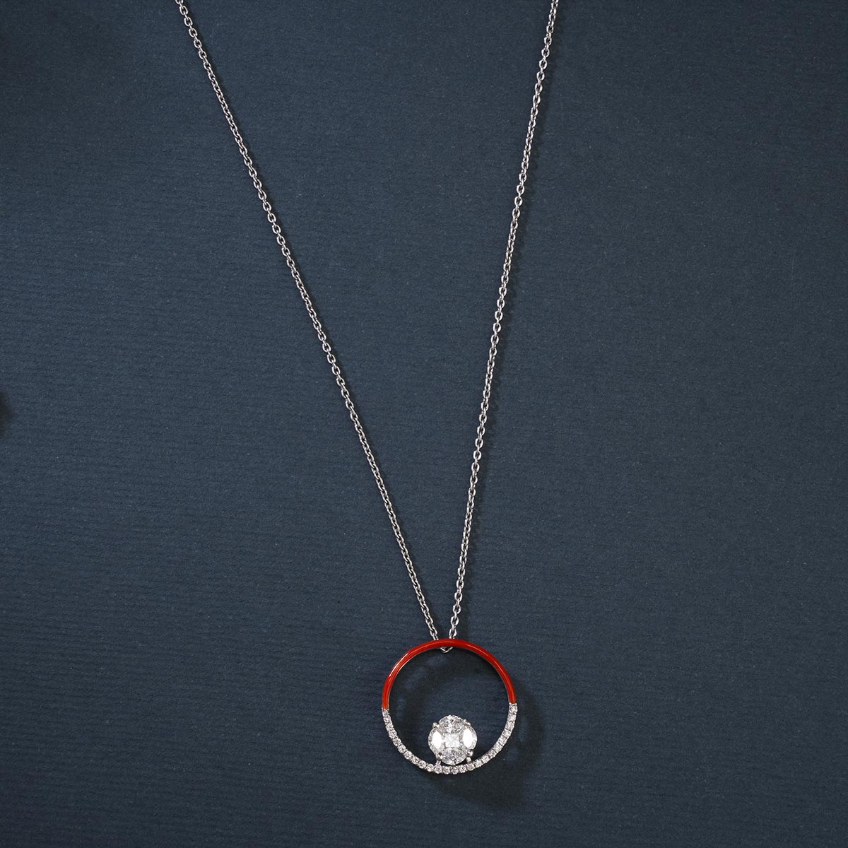 Charming Diamond Pendant Chain