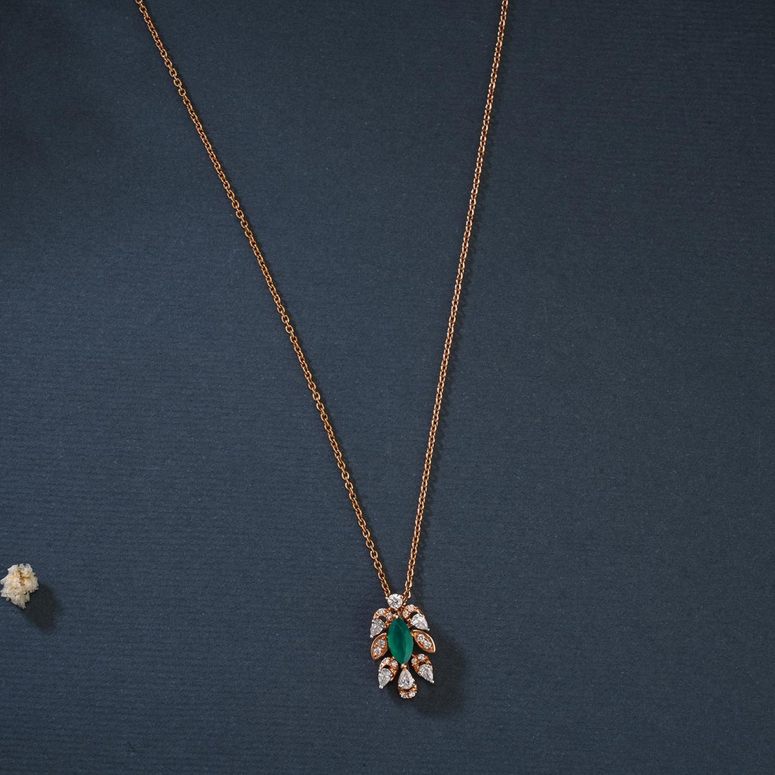 Green Spark Diamond Chain