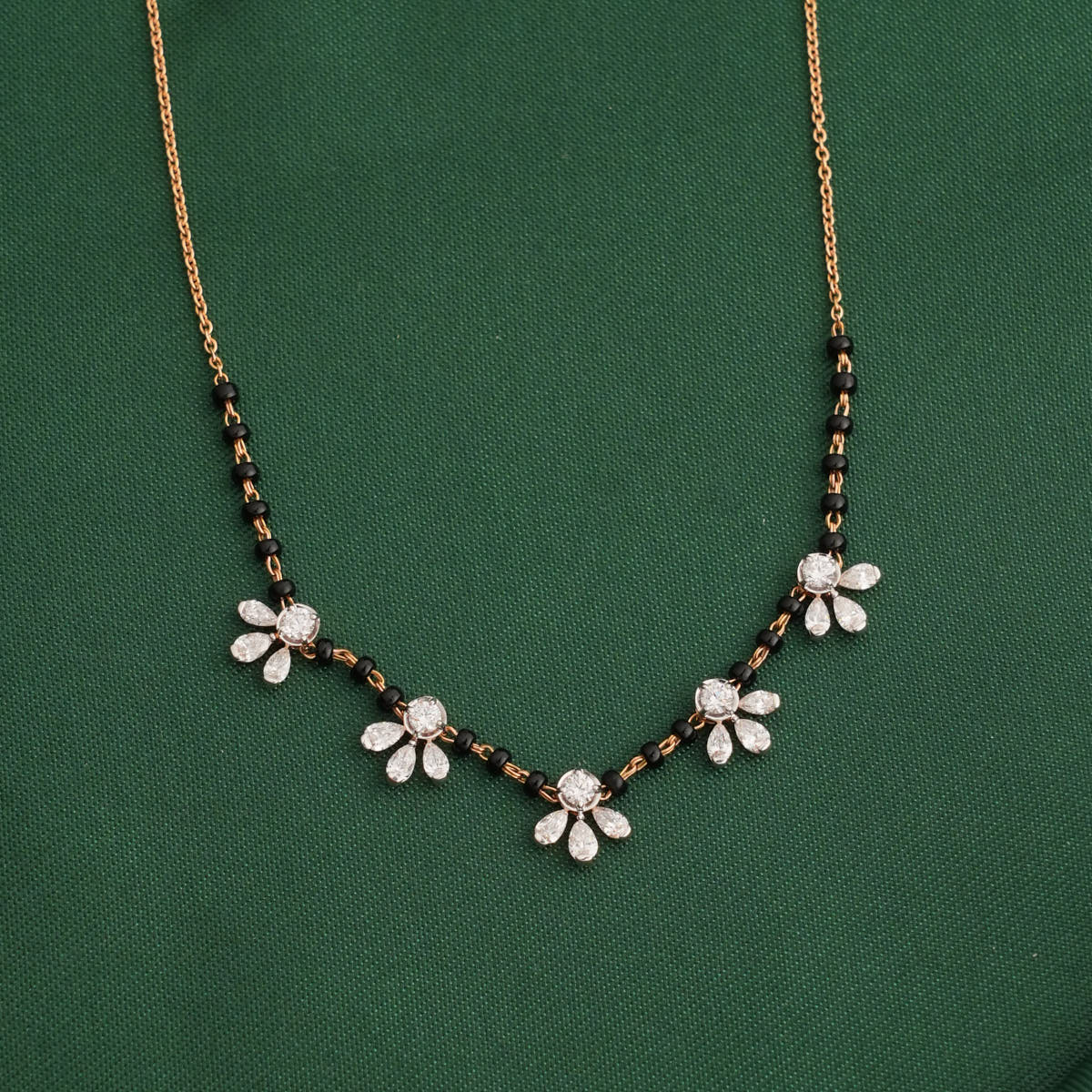 Dazzle Diamond Pendant Chain Set