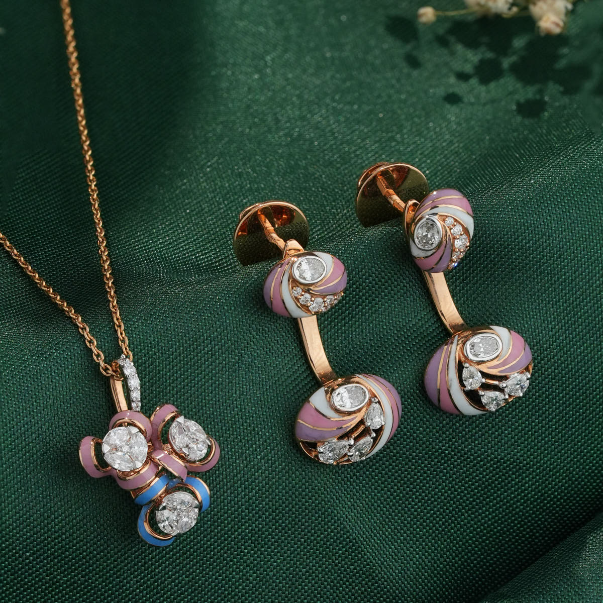 Trendy Diamond Pendant Chain Set