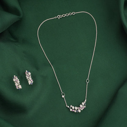 Dazzling Diamond Pendant Chain Set