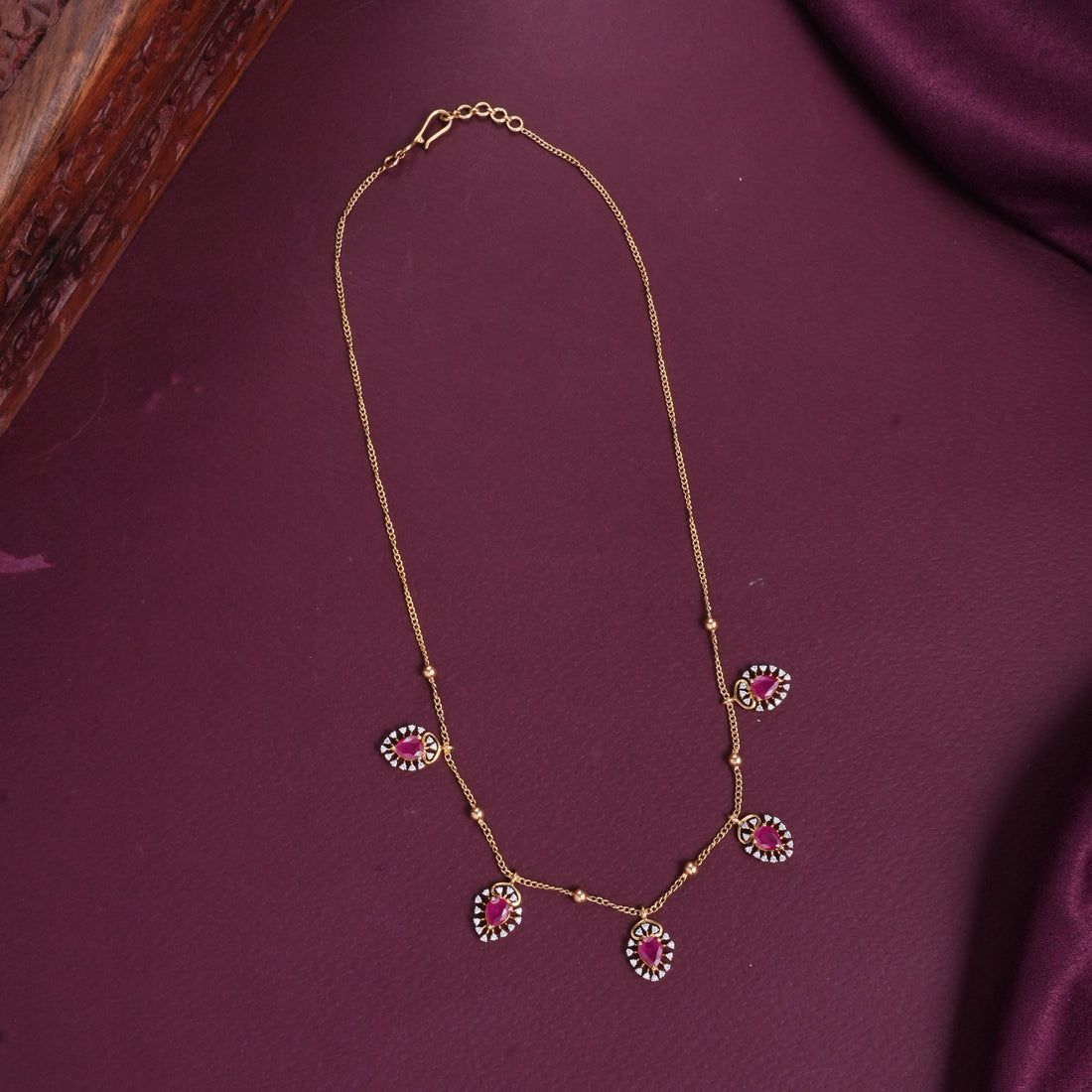 Chic &amp; Trendy Diamond Chain