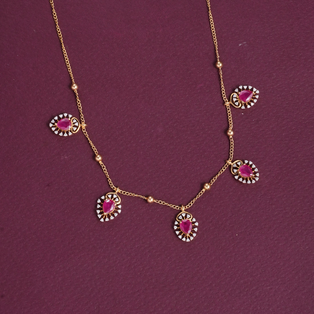 Chic &amp; Trendy Diamond Chain