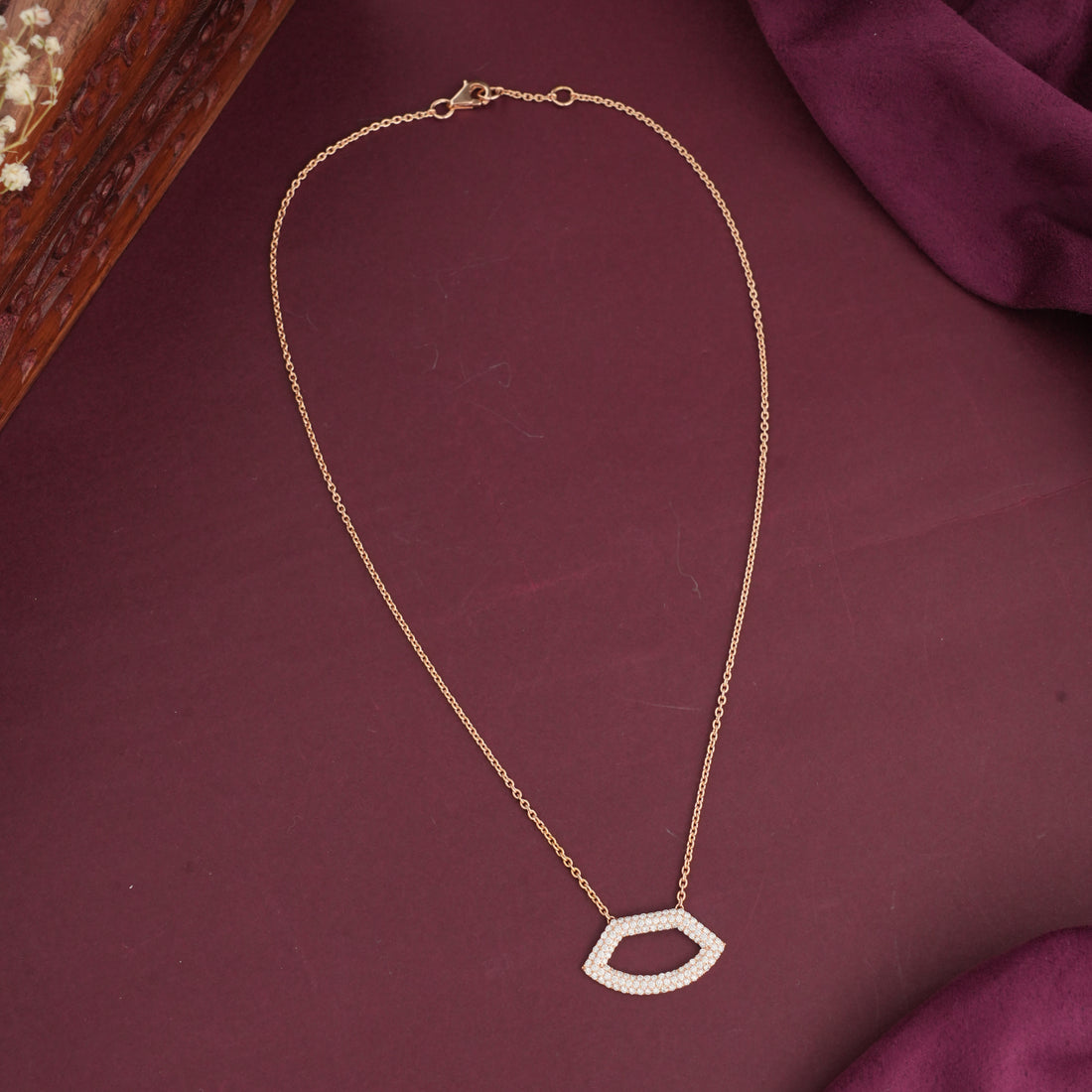 Trendy Look Diamond Chain