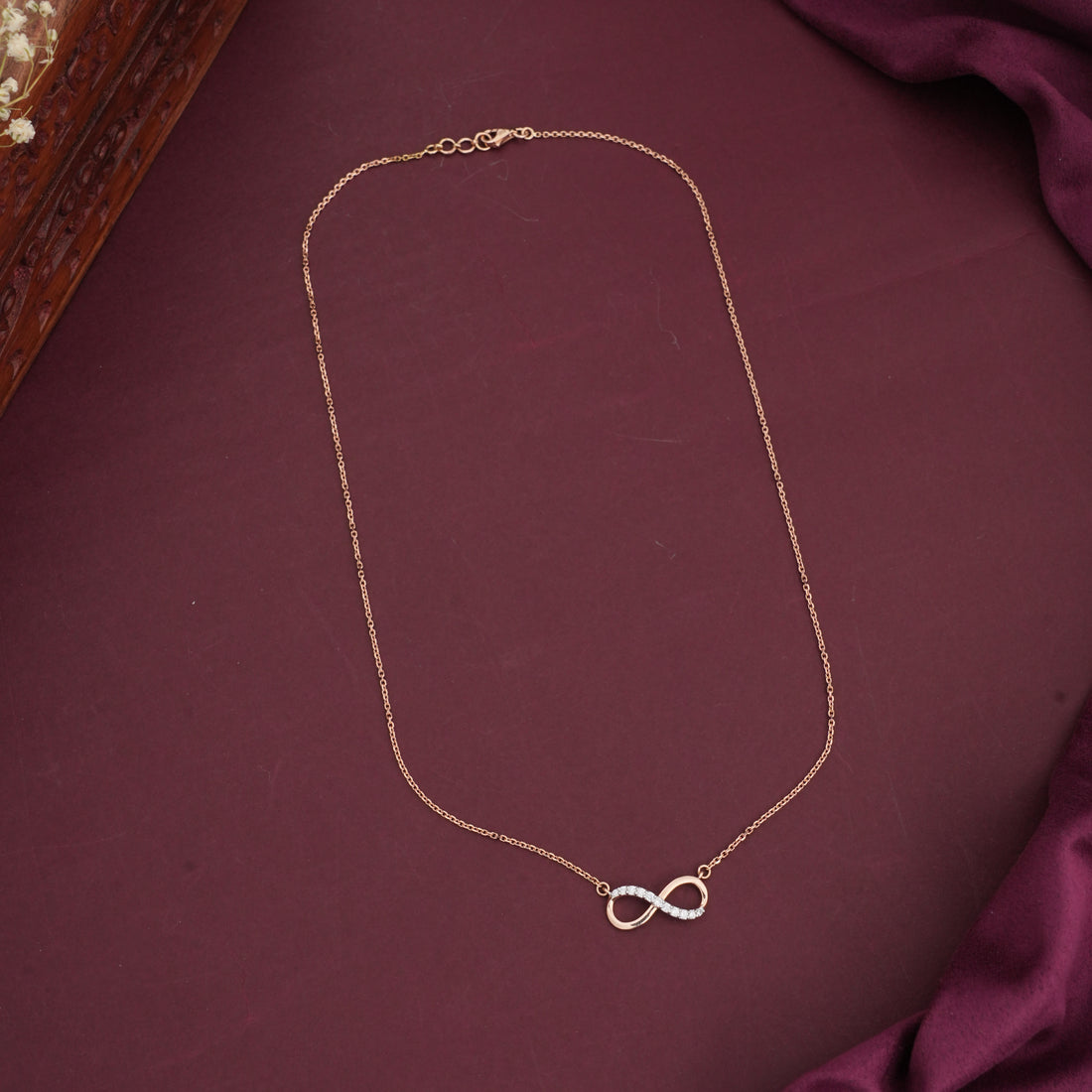Yavika Diamond Chain