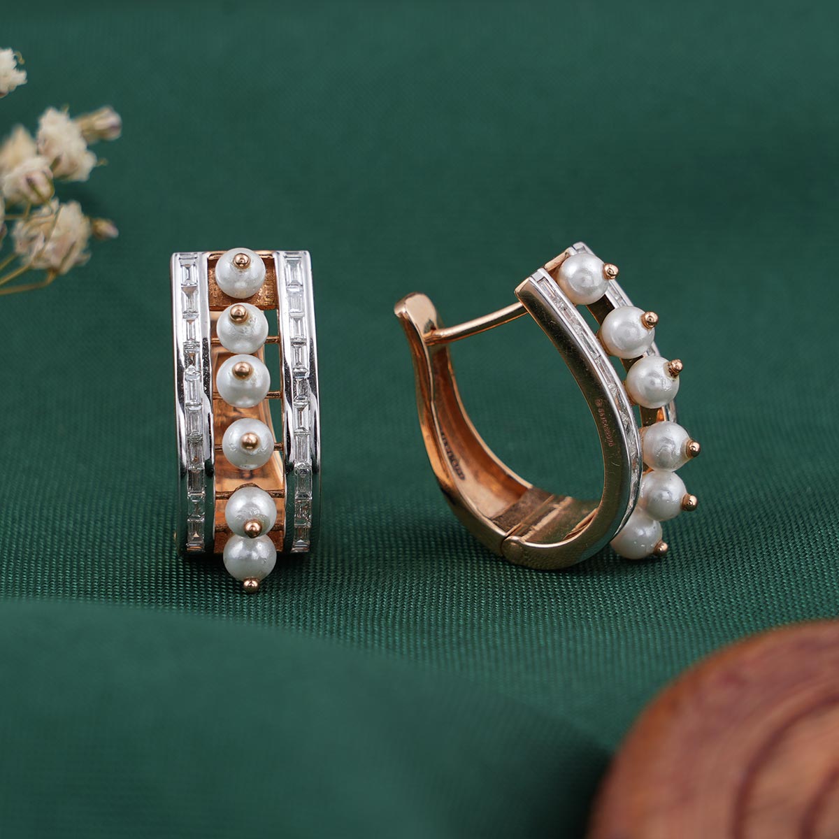 Mithra Diamond Earring