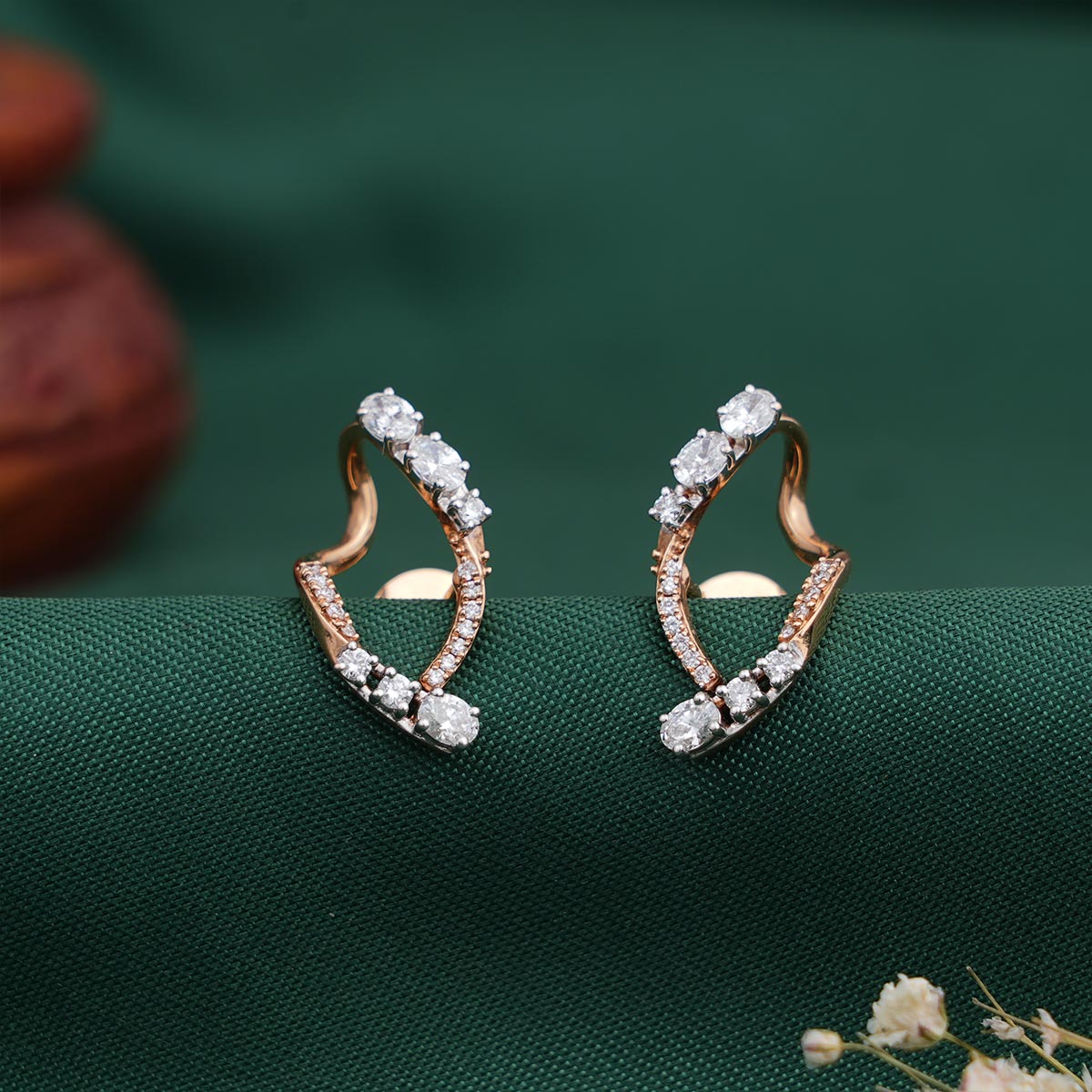 Elegant Diamond Earring