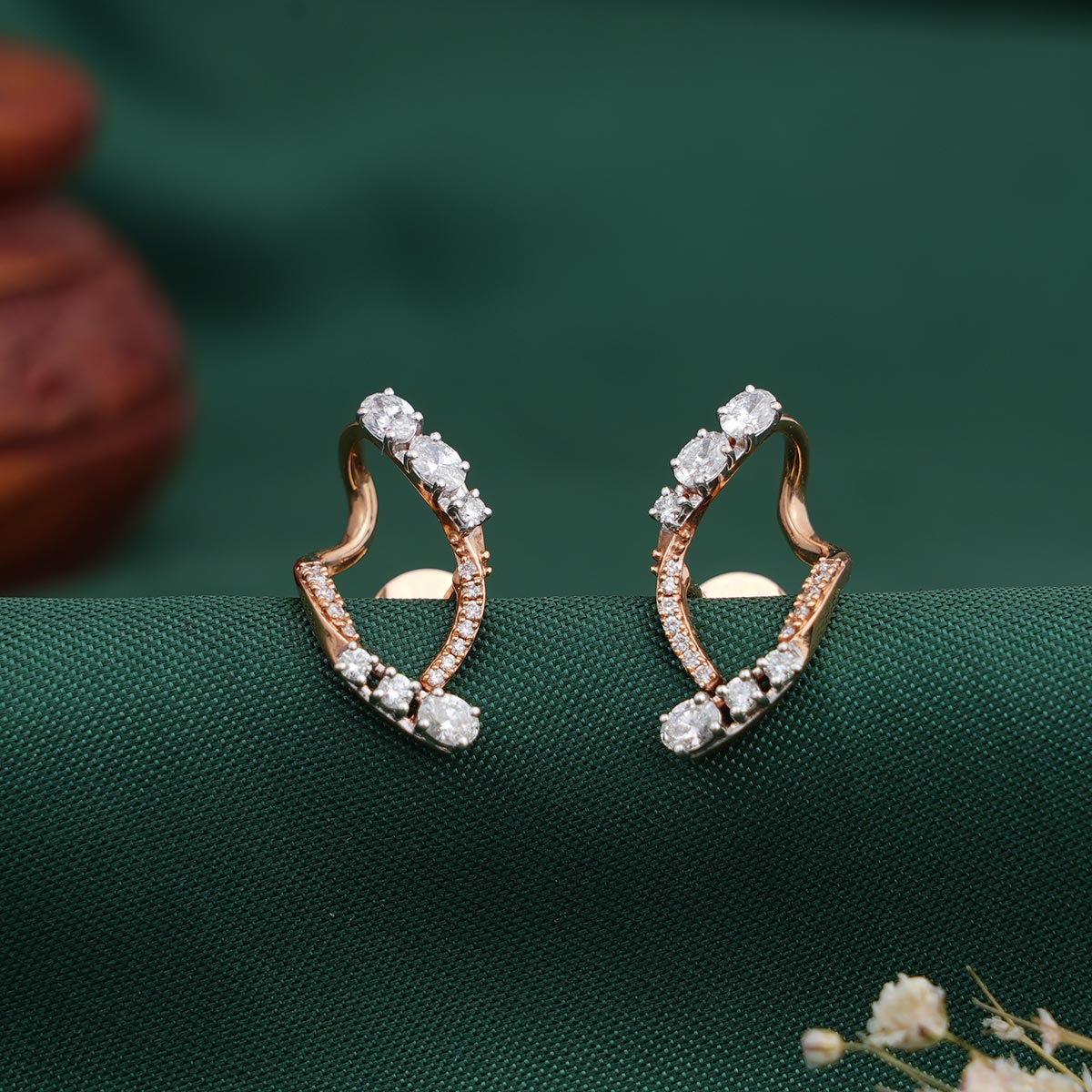 Elegant Diamond Earring