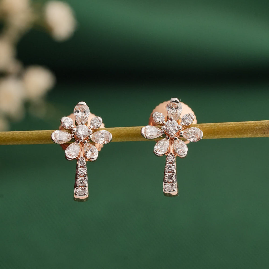 Stunning Look Diamond Stud