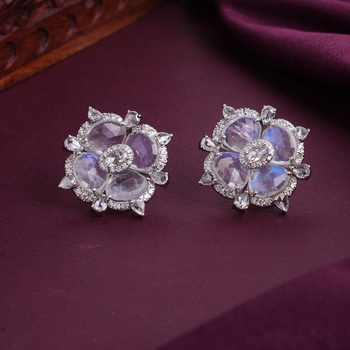 Floral Gleam Diamond Stud