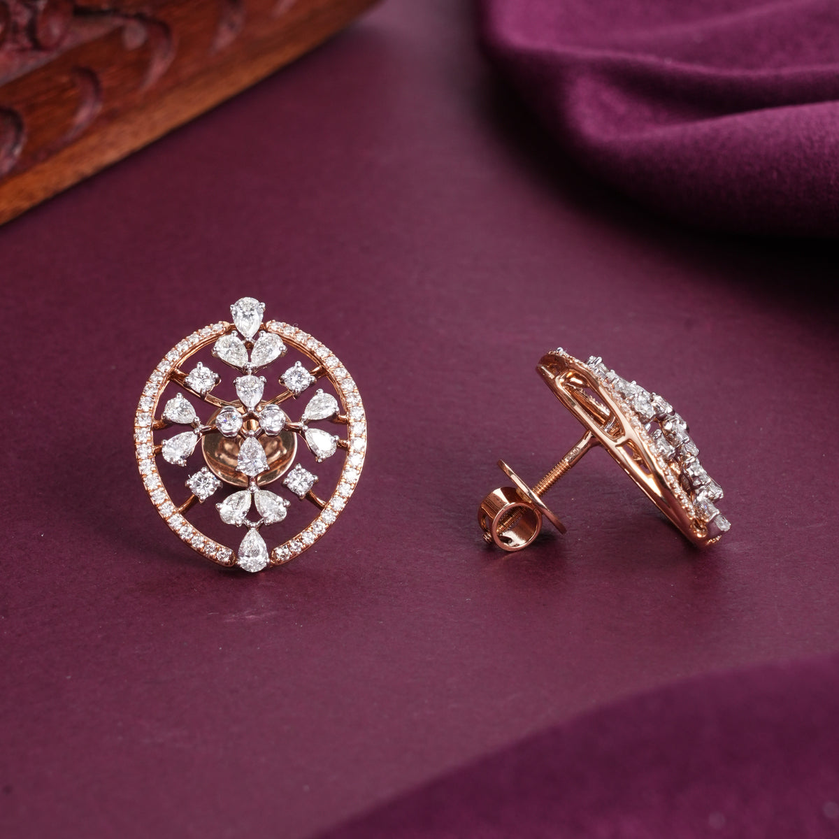 Glittering Diamond Stud