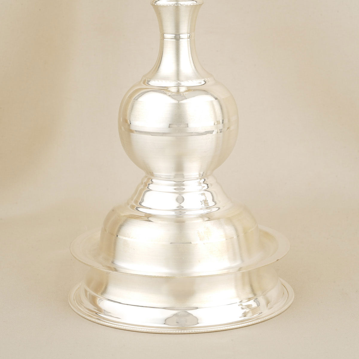 Silver Kadasal Mokku Pair Lamp – Sri Vasavi Thanga Maaligai