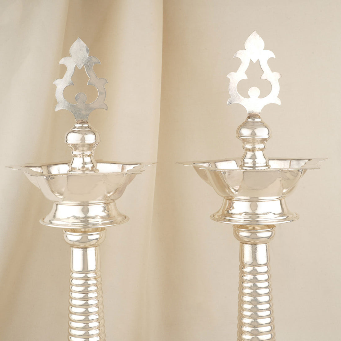 Silver Chandra Valayam Pair Lamp