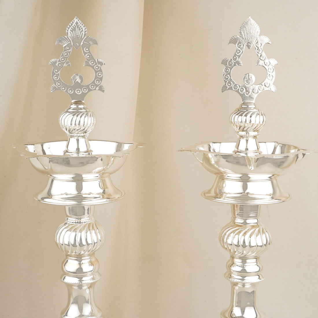 Silver Narthaki Chandra Pair Lamp
