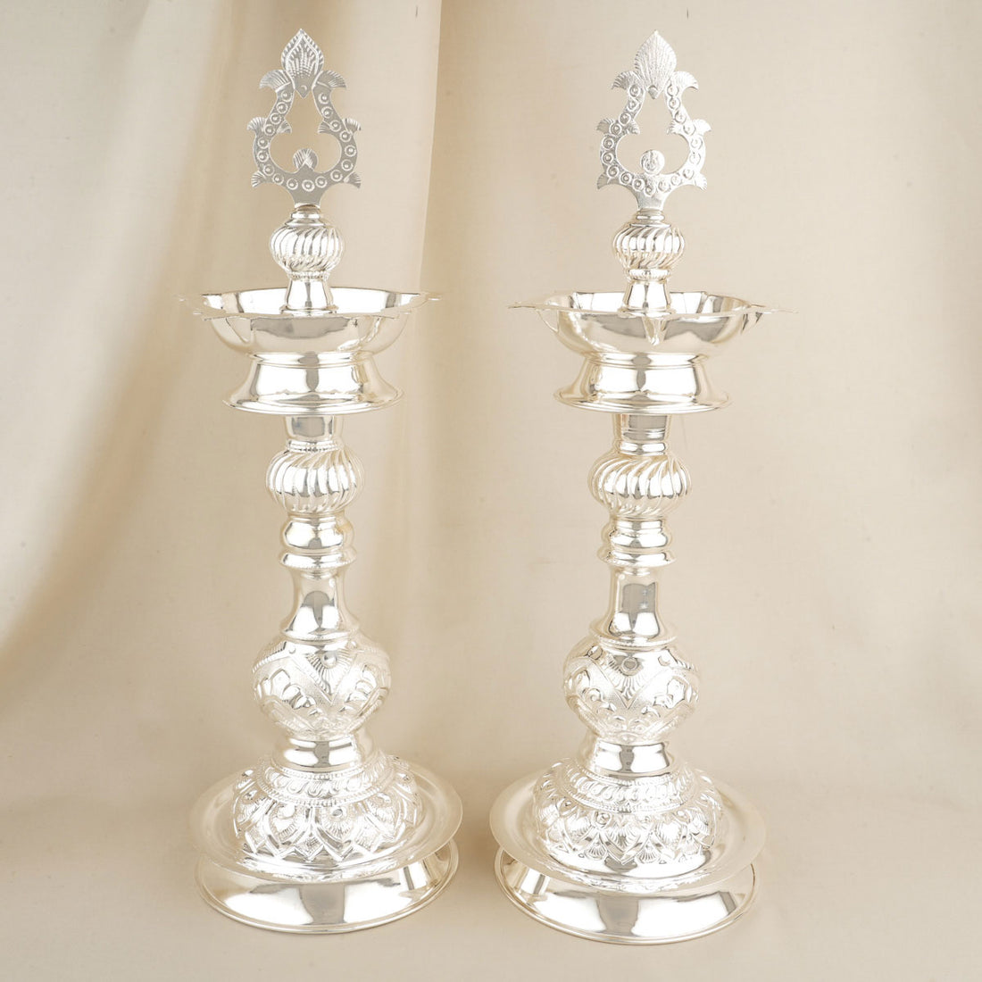 Silver Narthaki Chandra Pair Lamp
