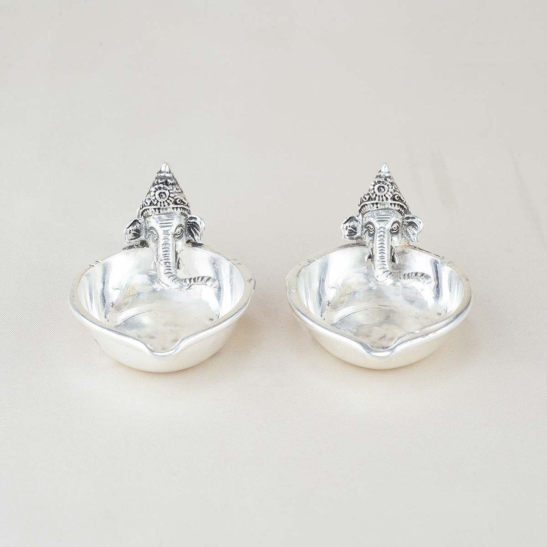 Ganesh Antique Silver Diya