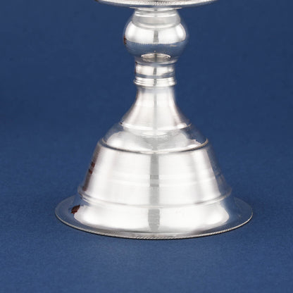 Enhancing Elegance Silver Lamp