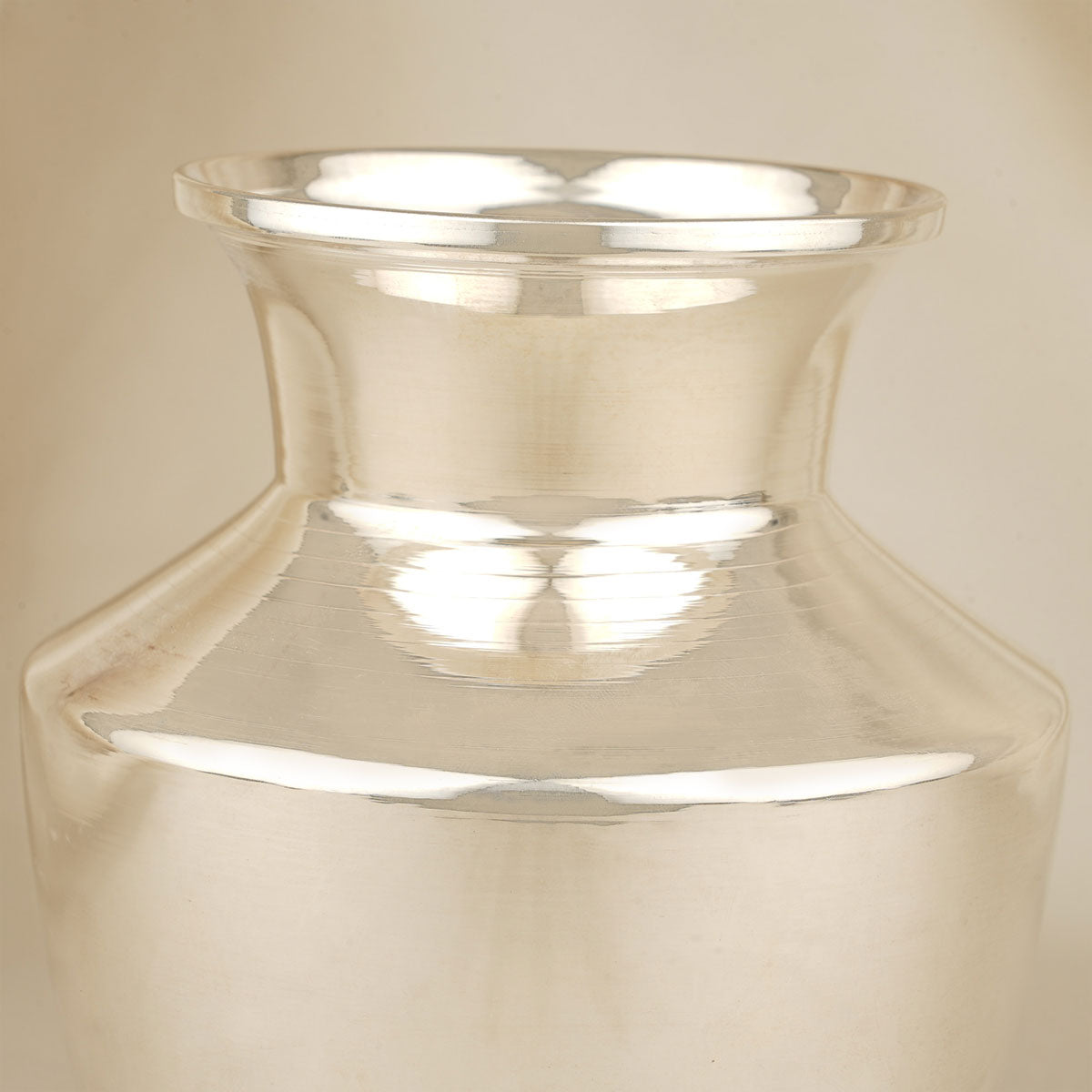 Plain Silver Sembu