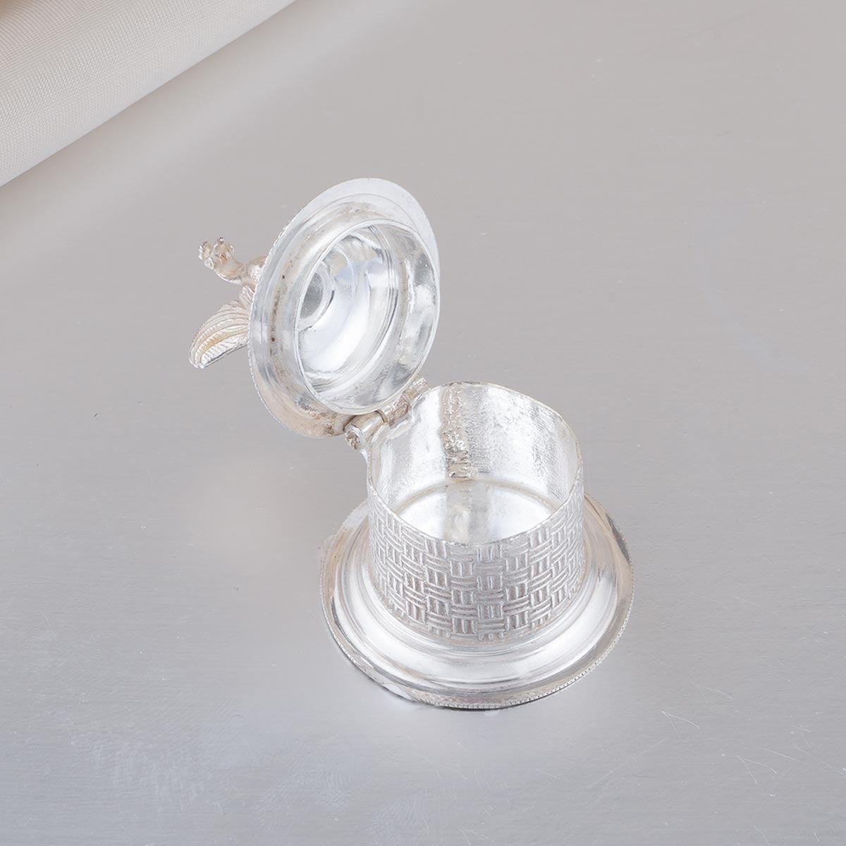 Facinate Kungumachimil Silver