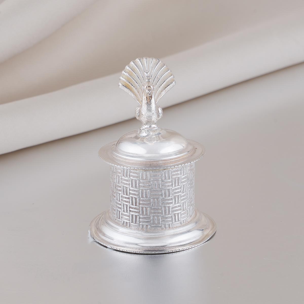 Facinate Kungumachimil Silver