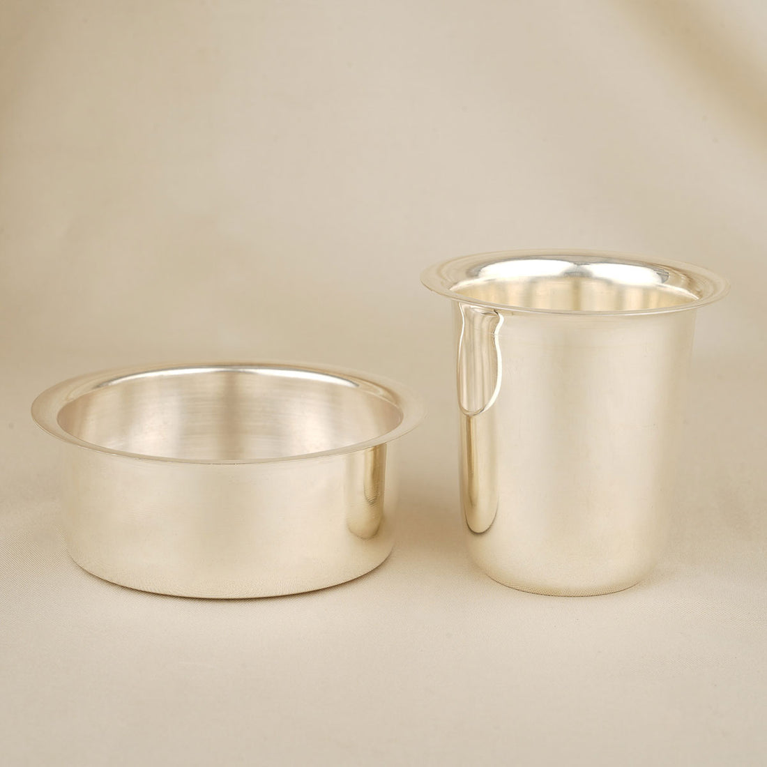 Plain Silver Davara Set